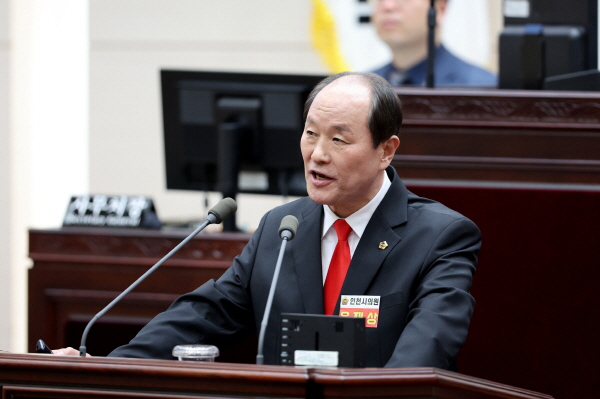 [경기티비종합뉴스] 인천시의회 윤재상 의원, 강화군 항공기 소음 피해 대책 및 덕신고 기숙사 지원 촉구