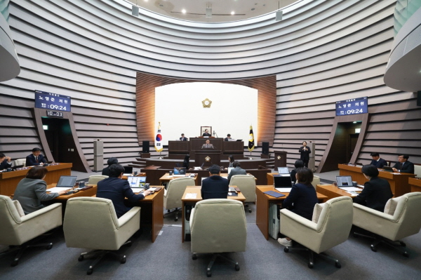 [경기티비종합뉴스] 광주시의회 허경행의장, 제321회 제2차 정례회를 끝으로 2025년도 의사일정 모두 마무리