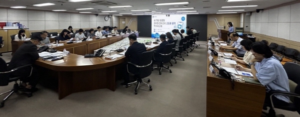 [경기티비종합뉴스] 수원특례시 이원구 경제정책국장 , 인공지능(AI) 기반 지능형 모바일 전자고지 서비스 체계 구축한다
