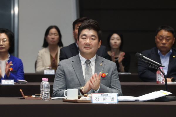 [경기티비종합뉴스] 장한별 경기도의회 운영위원장, 지방의회의 법령해석 요청 권한 확대를 위한 「법제업무 운영규정」 개정 촉구 건의