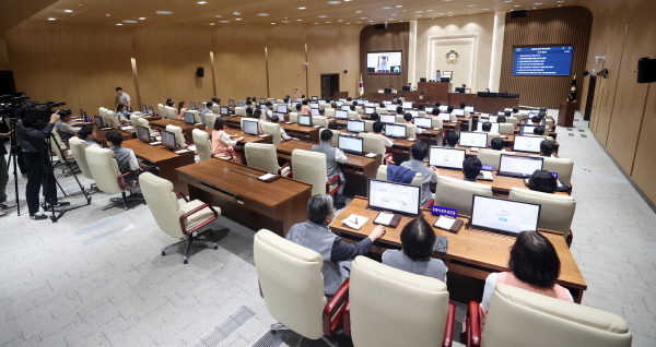 [경기티비종합뉴스] 수원특례시의회 김미경 의장, 민생 추경 확정…제403회 임시회 마무리