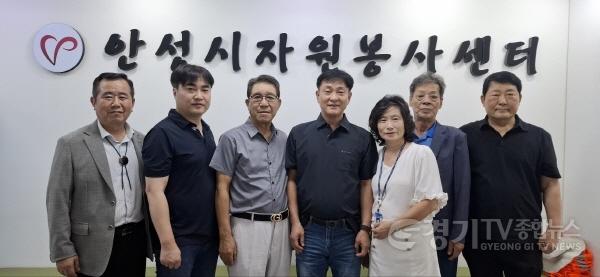 [경기티비종합뉴스] "기획 인터뷰" “김동성 안성시자원봉사센터장, “자원봉사는 삶의 일부”…시민과 함께하는 나눔문화 강조