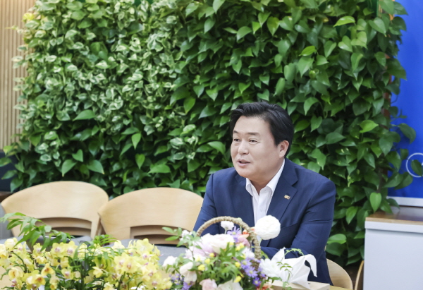 [경기티비종합뉴스] "기획특집" 시흥시 임병택 시장 “시화호에서 시작된 녹색물결, 시민과 함께 도시의 미래를 만들다”