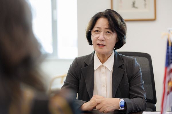 [경기티비종합뉴스] 경기도 추미애 지사, 그레첸 휘트머 미시간 주지사 만나“미래차 글로벌 동맹으로 함께 도약하자”