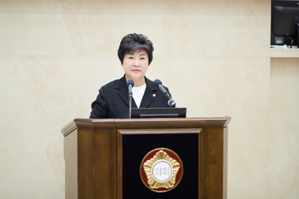 [경기티비종합뉴스] 용인특례시의회 장정순 의원, “고기동 말구리고개 통학로 앞 공사차량 운행 재검토해야”(5분 자유발언)