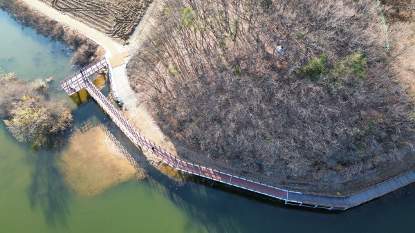 [경기티비종합뉴스] 용인특례시, 이동저수지 둘레길 단절 구간 연결 완료