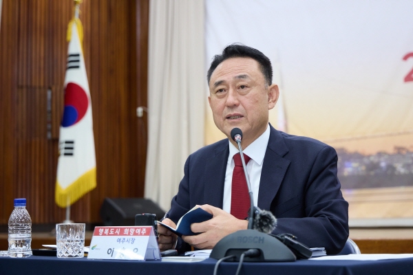 [경기티비종합뉴스]"특집" 이충우 여주시장 “보 개방 시 유량 10분의 1 감소… 농업·관광·안전 전반에 영향”