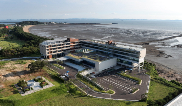 [경기티비종합뉴스] 화성특례시, ‘서해를 품은 쉼의 공간’...화성서해마루 유스호스텔20일 정식 개관