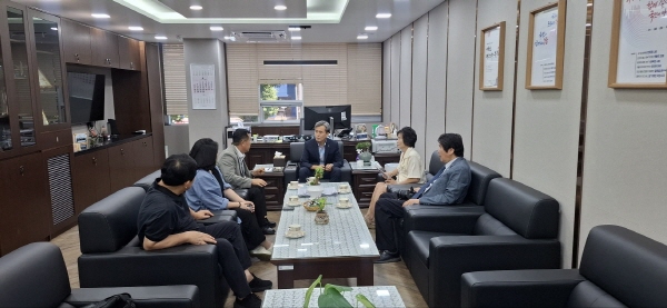[경기티비종합뉴스] "특별 인터뷰" 농협중앙회 이천시지부 김경제 지부장, 이천·여주출입기자협회와 차담회