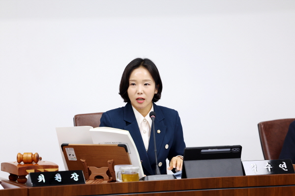 [경기티비종합뉴스] 시흥시의회 예산결산특별위원회 김수연 위우너장, 제2회 추가경정 예산안 등 심사