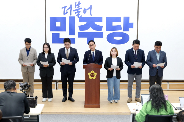 [경기티비종합뉴스] "이슈"안광률 대표의원 기자회견, 경기도의회 민주당 “도민 삶 지키는 민생예산, 끝까지 지키겠다”