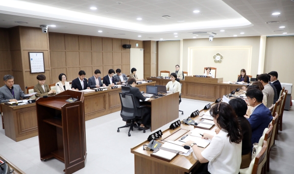 [경기티비종합뉴스] 수원특례시의회 예산결산특별위원회, 2026년도 제1회 추가경정예산안 등 5건 심사 마무리