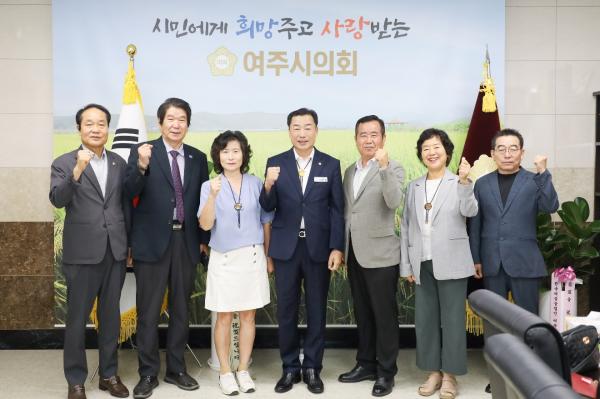 [경기티비종합뉴스] "기획 특집" 박두형 여주시의회 의장, 지역언론인과 차담회…“시민에게 희망 주고 사랑받는 의회 만들겠다”