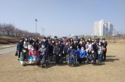 [오산시]  이재철시장 예비후보, 장애인들과 오산천 쓰레기 수거활동 전개   -경기티비종합뉴스-