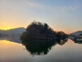 [기획특집 4편 ] 양평군, 양강섬 에서 바라보는 떠드렁산 과 물안개공원    -경기티비종합뉴스-