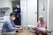 [광주시]   초월읍, 100세 장수 어르신에 장수지팡이 청려장 전달   -경기티비종합뉴스-