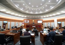 [경기티비종합뉴스]  민주당 오산시의회 의원,  이권재 시장-성길용 의장 일방적 합의 유감.. 이권재 시장 공개사과 촉구 