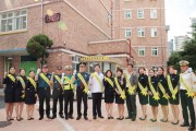 [용인특례시]  어? 이상일 시장이, 초등교 앞 교통안전 지킴이로 변했네!   -경기티비종합뉴스-