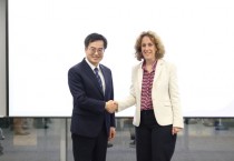 [경기티비종합뉴스] 기후도지사 김동연, 더 클라이밋 그룹 대표 만나 기후위기 극복 위한 글로벌 협력 제안