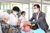 [화성시]  정명근 시장, 취임 1주년 맞아 관내 노인요양시설 방문해  -경기티비종합뉴스-