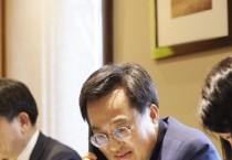 [경기도]  김동연 지사, 첫 미국 방문서 4조 원 넘는 투자유치 성과 거둬   -경기티비종합뉴스-