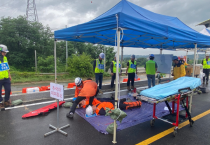 [경기도]  “도로공사 현장 붕괴로 추락사고가 발생한다면”… 경기도건설본부, 재난대응 모의훈련 실시  -경기티비종합뉴스-