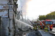 [경기티비종합뉴스] 용인소방서, 긴급구조통제단 불시 가동 총력 대응으로 안전사고 없이 큰 화재 잡아
