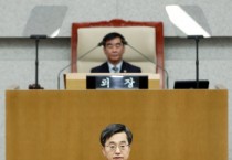 김동연 “정부의 위기극복 비전과 전략 안보여. 경기도는 달라야 한다”