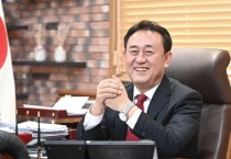 [경기티비종합뉴스]  이충우 여주 시장, 특별 인터뷰 ‘여주도자기축제’ 준비과정 각오를 듣는다.