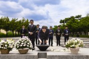 [경기티비종합뉴스] 정장선 평택시장, 노무현 전 대통령 묘역 참배