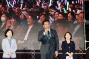 [경기티비종합뉴스] 화성특례시의회 이계철 의장, 만세구 권역별 콘서트 ‘비트와 감성사이’ 참석