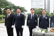 [경기티비종합뉴스] 경기도의회 국민의힘 방성환 대표의원, 제12대 신임 대표단 현충탑 참배…“강한 야당 저력으로 도민·민생 위한 길 열겠다”