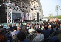 [경기티비종합뉴스] 제38회 이천도자기축제 개막과 함께 끊임없이 이어지는 발길