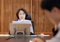 [경기티비종합뉴스] 추미애 지사, 인천 물류센터 화재 계기 긴급 대책회의 주재 도내 대형물류창고 473개소 화재안전점검·제도 개선 추진
