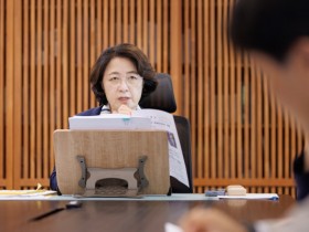 [경기티비종합뉴스] 추미애 지사, 인천 물류센터 화재 계기 긴급 대책회의 주재 도내 대형물류창고 473개소 화재안전점검·제도 개선 추진