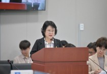 [경기티비종합뉴스] 경기도의회 김미리 의원, 학교도서관운영위원회의 독립성 강화를 위한 조례 개정안 상임위 통과