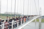 [경기티비종합뉴스] 여주세종문화관광재단 이순열 이사장, 여주 남한강 출렁다리 일일 관광객 11만명 돌파