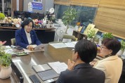[경기티비종합뉴스] 경기도의회 정윤경 부의장, 군포 관내 중학교 학급수 감소 교사 감소로 이어져 학습권 침해 우려, 교육청과 긴급 간담회 열어