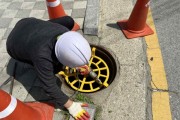 [경기티비종합뉴스] 안성시, 시민 안전환경을 위한 선제 대응 “맨홀 추락방지시설 설치”