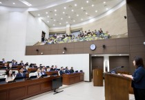 [경기티비종합뉴스] 용인특례시의회 박희정 의원, "기흥구 적환장 확충 계획 공문‧위치도에 ‘생활폐기물 적환장’ 명시…주민설명회 자료에는 빠져 있어“