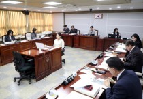 [경기티비종합뉴스] 수원특례시의회 보건복지위원회, 이희승 위원장 조례안 등 안건심사