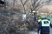 [경기티비종합뉴스] 수원특례시,‘팔달산 설해(雪害) 피해목 시민의 손으로 복원하기’봉사활동