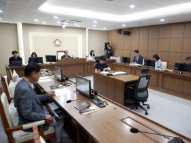 [경기티비종합뉴스] 수원특례시의회 도시미래위원회 이찬용 위원장, 제401회 임시회 상임위서 조례안 안건 3건 심사·의결