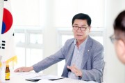 [경기티비종합뉴스] 유재광 수원특례시의회 부의장, 취임 후 첫 공식 간담회… 청사 환경관리원과 소통하며 근무환경 개선 약속