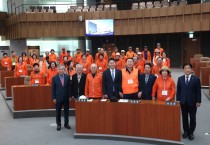 [경기티비종합뉴스] 경기도의회 김포 출신 도의원인 김시용 의원, 김포노인대학 경기도의회 방문…김포 출신 도의원들 환영