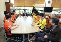 [경기티비종합뉴스] 화성특례시의회, 화성시각축구단 우승 축하… “전국대회 우승 쾌거… 도전과 열정에 응답하는 지원 이어갈 것”