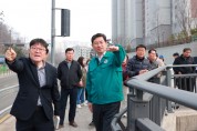 [경기티비종합뉴스] 이상일 용인특례시장, 마북천 산책로 설치 예정지 현장 점검