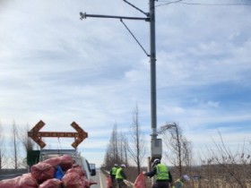 [경기티비종합뉴스] 평택시, 국도변 무단 투기 쓰레기 ‘말끔’  봄맞이 도로 환경 정비 추진