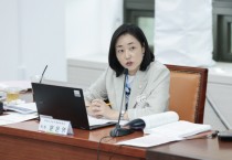 [경기티비종합뉴스] 구리시의회 행정사무감사 마지막 날, 생활폐기물 대행업체 선정  '1년5개월 보류' 책임을 물었다