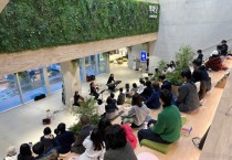 [경기티비종합뉴스] 용인특례시 동천도서관, 책숲에서 즐기는 크리스마스 음악회 개최